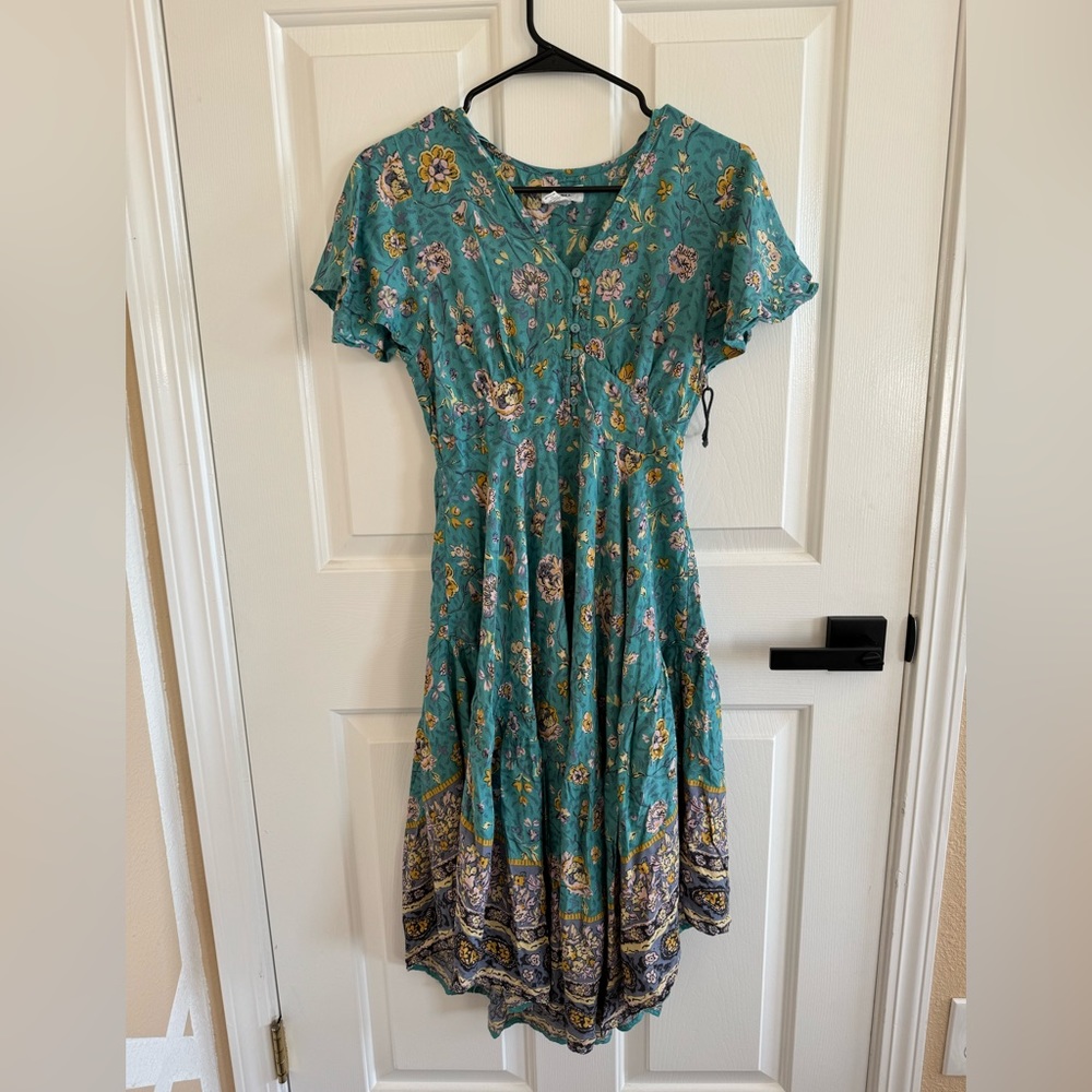 Japna Floral Midi Dress